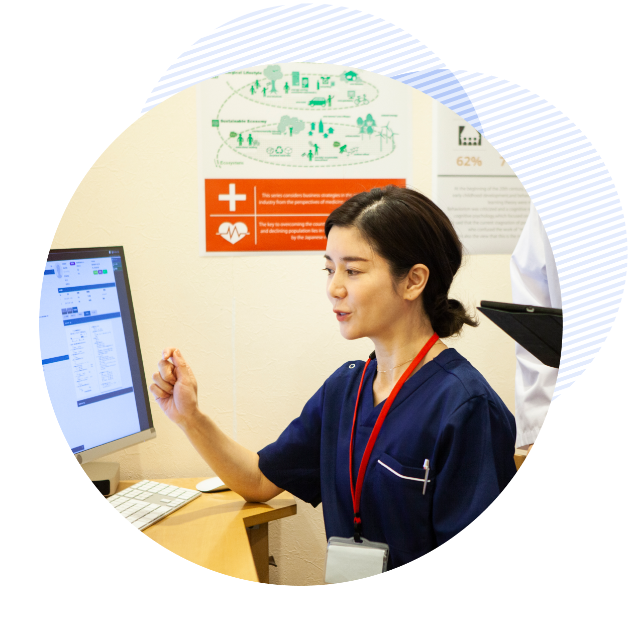 clinicans looking at the computer screen and collaborating